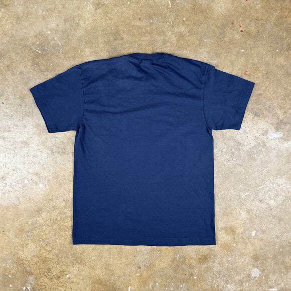 Vintage Hanes Navy Blue Pocket T-Shirt Men’s Medium 90s Single Stitch‎ Tee Blank - Picture 5 of 9